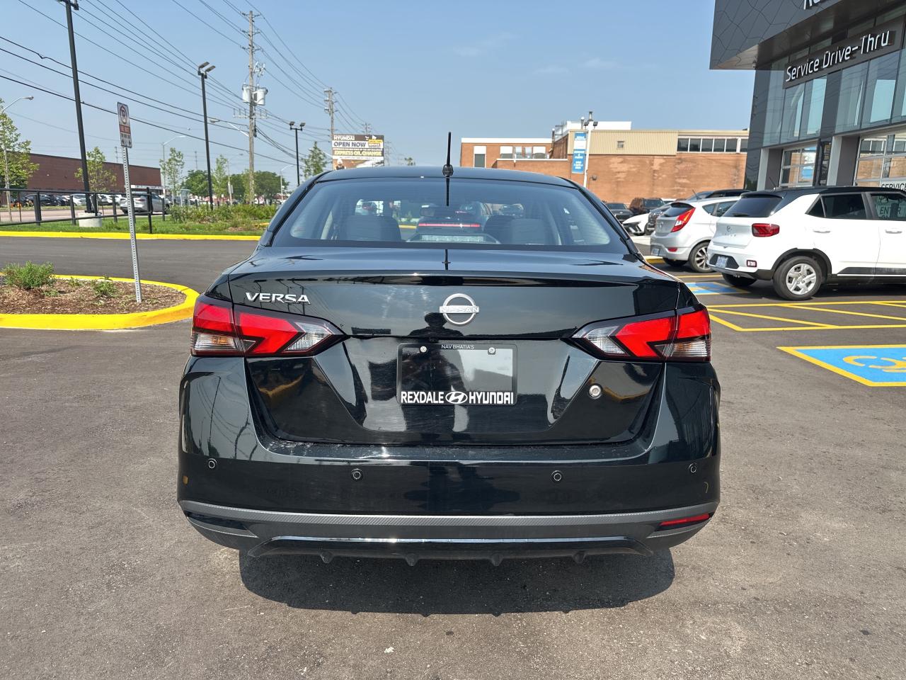 2024 Nissan Versa S CVT Photo
