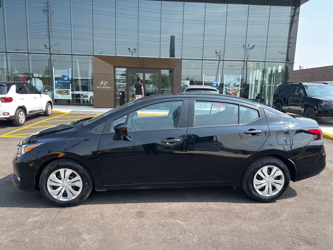 2024 Nissan Versa S CVT Photo