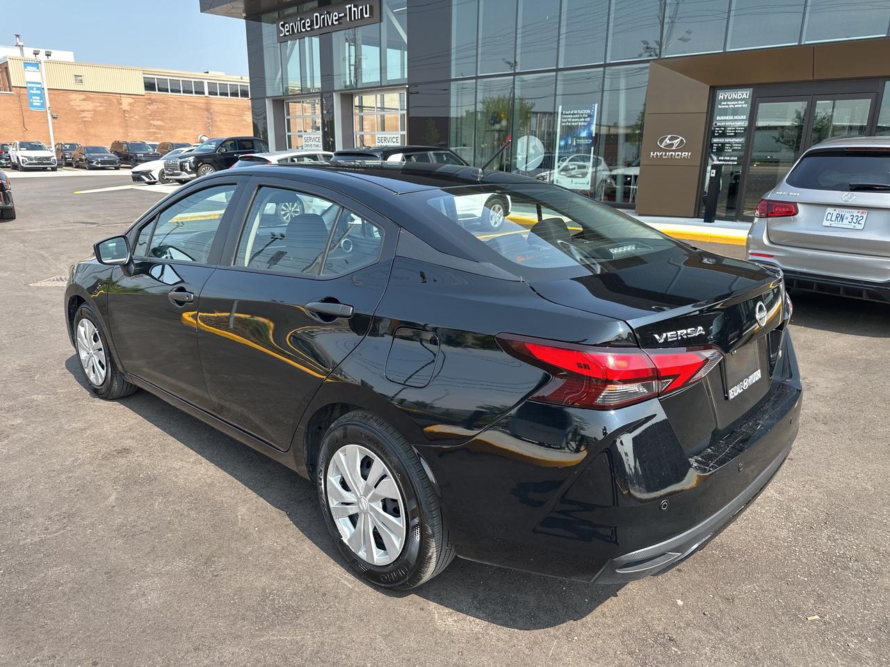 2024 Nissan Versa S CVT Photo