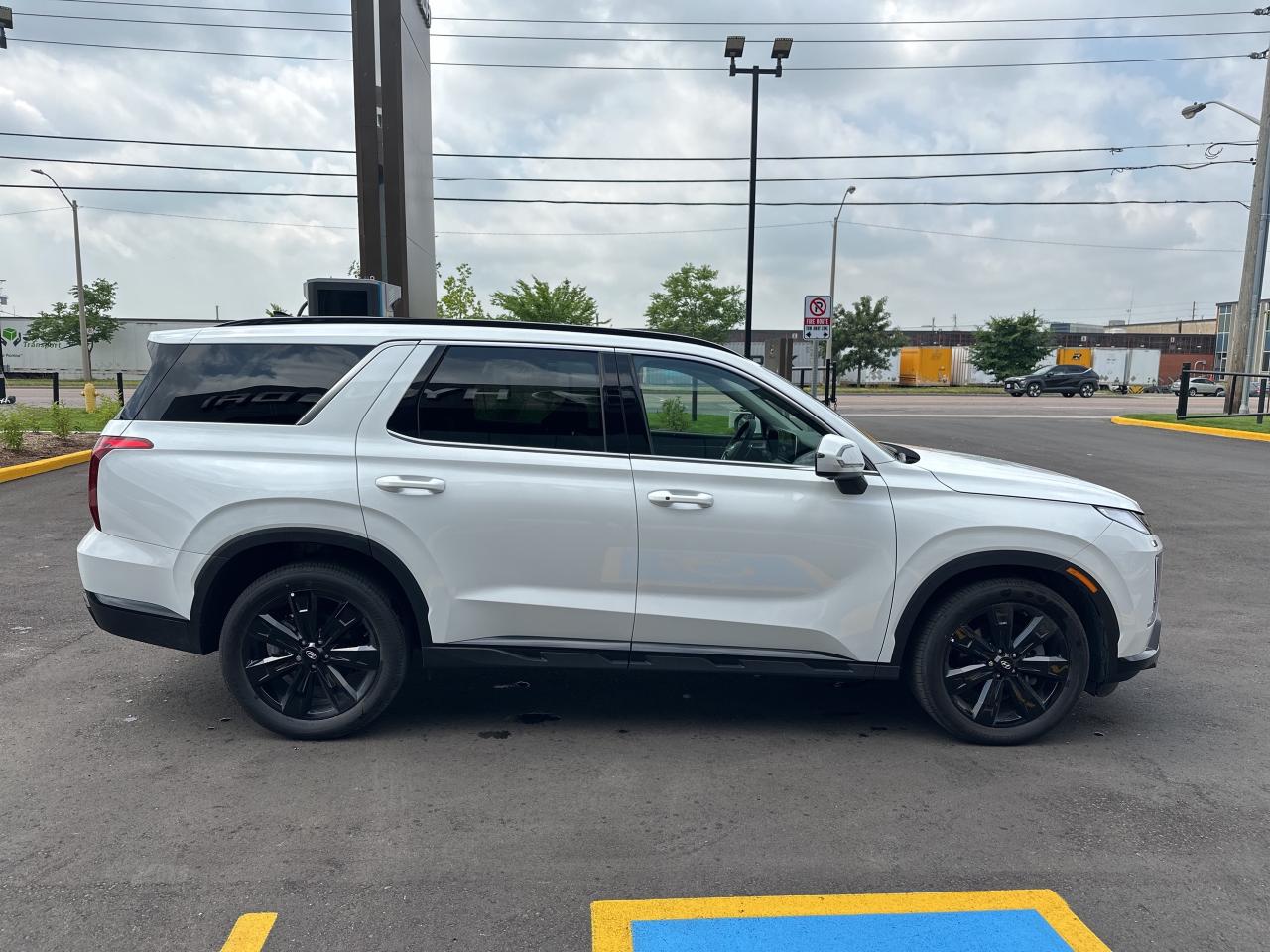 2024 Hyundai PALISADE Urban 7-Passenger AWD   Starting from 5.29% OAC Photo