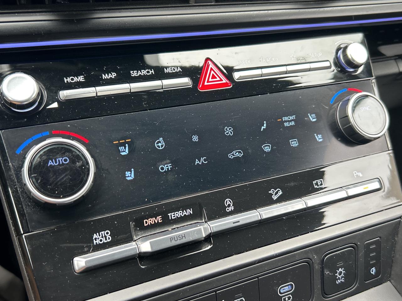 2025 Hyundai Santa Fe Ultimate Calligraphy AWD   Starting from 5.29% OAC Photo