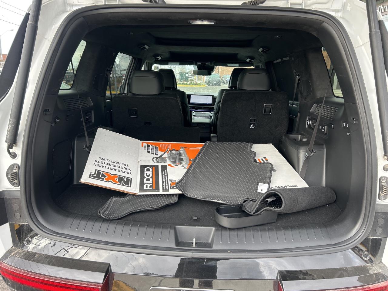 2025 Hyundai Santa Fe Ultimate Calligraphy AWD   Starting from 5.29% OAC Photo