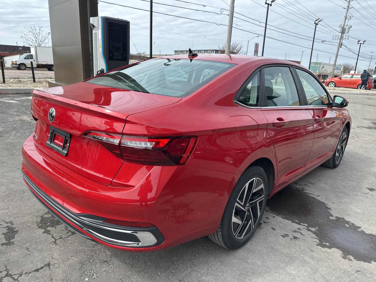 2024 Volkswagen Jetta Highline Auto   CLEAN CAR FAX   ONE OWNER Photo