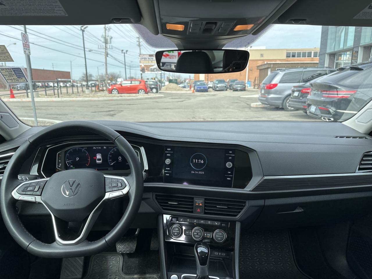 2024 Volkswagen Jetta Highline Auto   CLEAN CAR FAX Photo