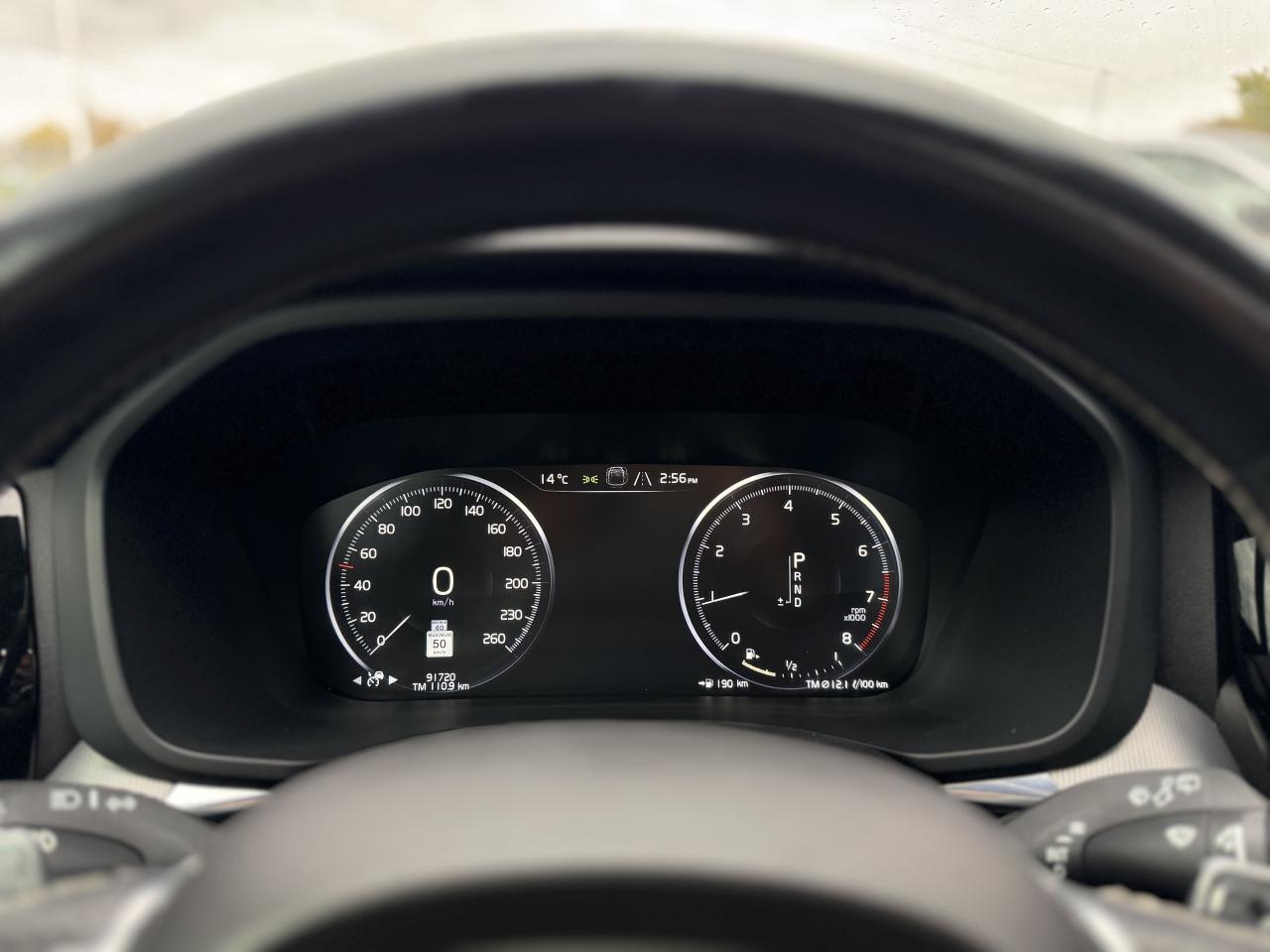 2019 Volvo XC60 T6 AWD R-Design   0 Accidents Photo