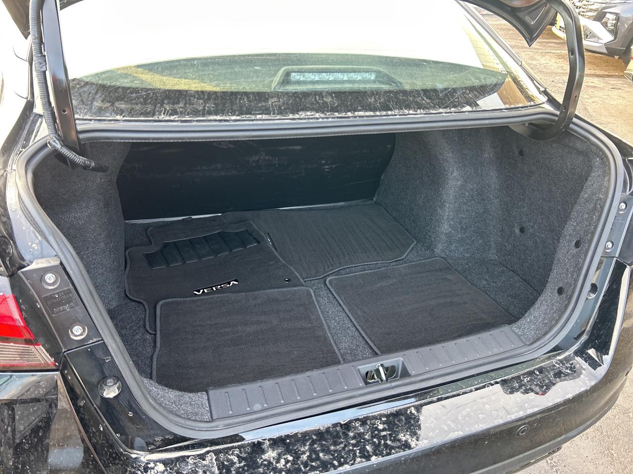 2024 Nissan Versa S CVT   CLEAN CAR FAX Photo