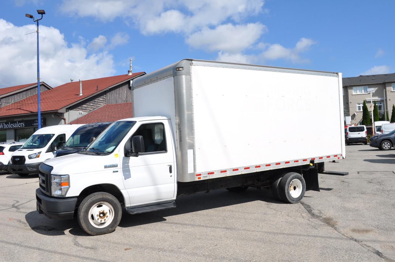 2019 Ford Econoline 3 Passenger/ High Box / Free Two Year Warranty / Photo