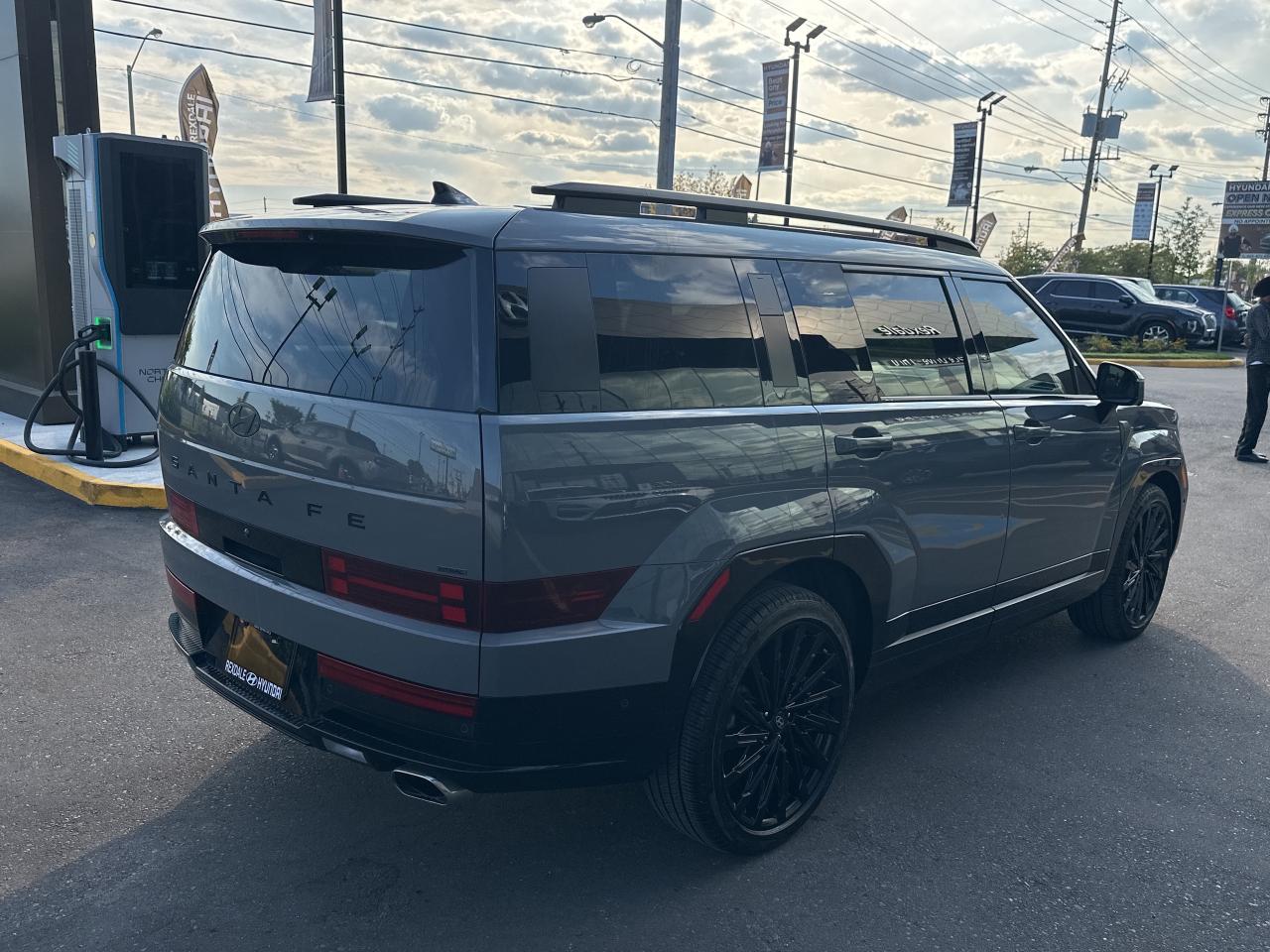 2024 Hyundai Santa Fe Ultimate Calligraphy AWD   Starting from 5.29% OAC Photo