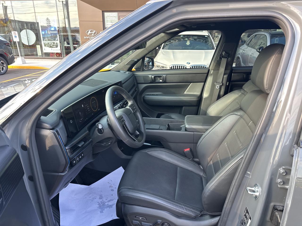 2024 Hyundai Santa Fe Ultimate Calligraphy AWD   Starting from 5.29% OAC Photo