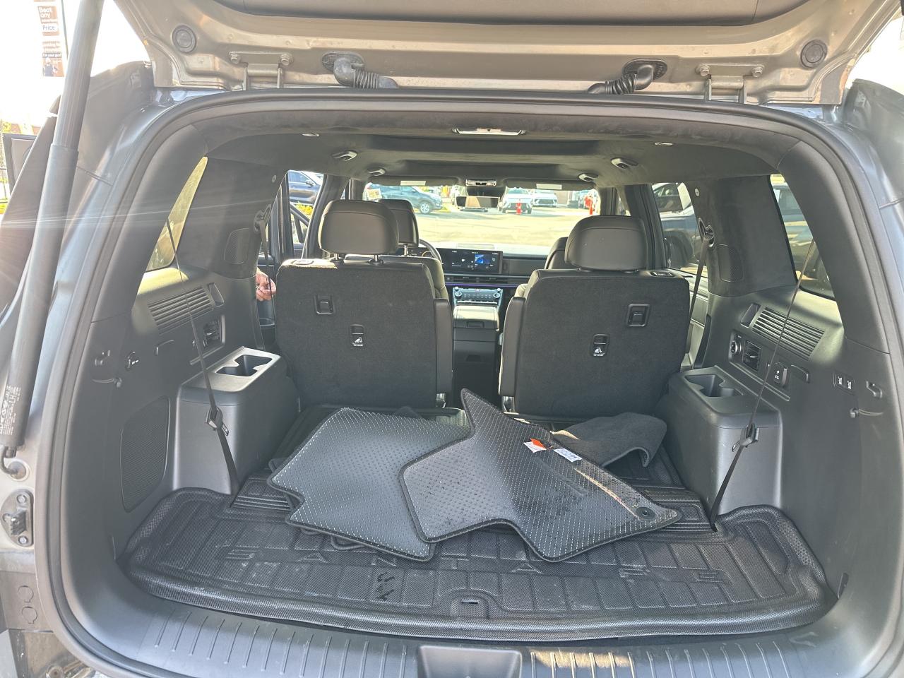 2024 Hyundai Santa Fe Ultimate Calligraphy AWD   Starting from 5.29% OAC Photo