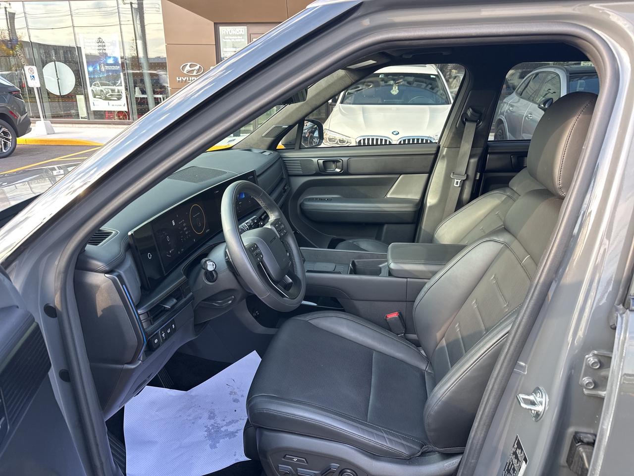 2024 Hyundai Santa Fe Ultimate Calligraphy AWD   Starting from 5.29% OAC Photo
