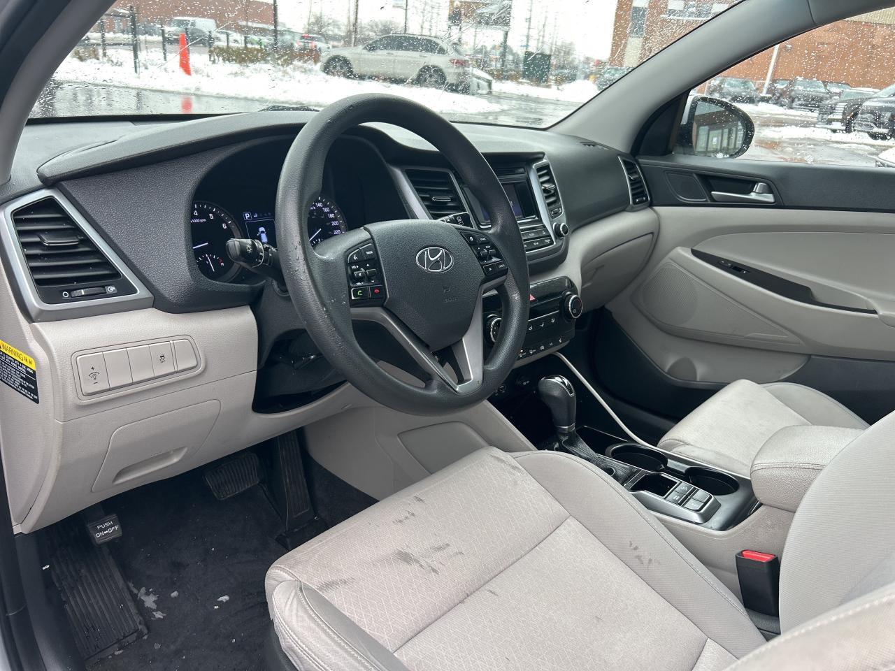 2017 Hyundai Tucson SE AWD 4dr 2.0L Photo