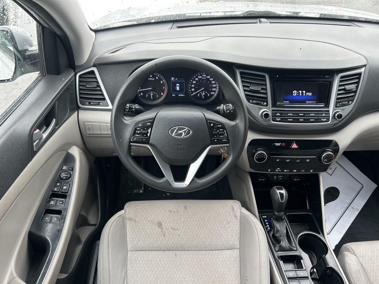 2017 Hyundai Tucson SE AWD 4dr 2.0L Photo