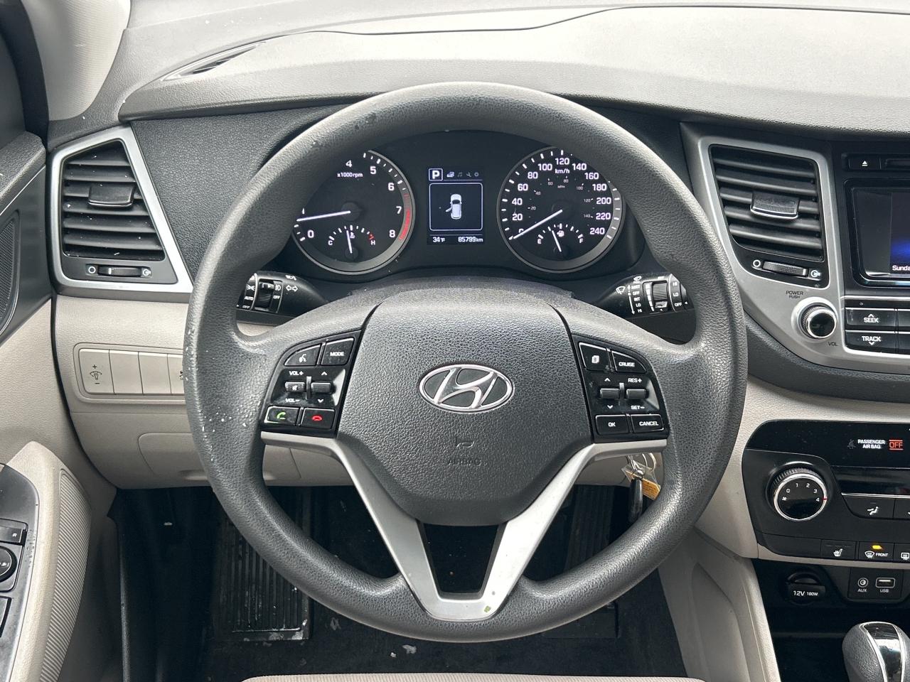 2017 Hyundai Tucson SE AWD 4dr 2.0L Photo