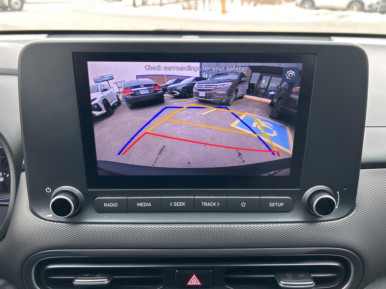 2022 Hyundai KONA Pref AWD Sun & Leather   Starting from 4.49% OAC Photo