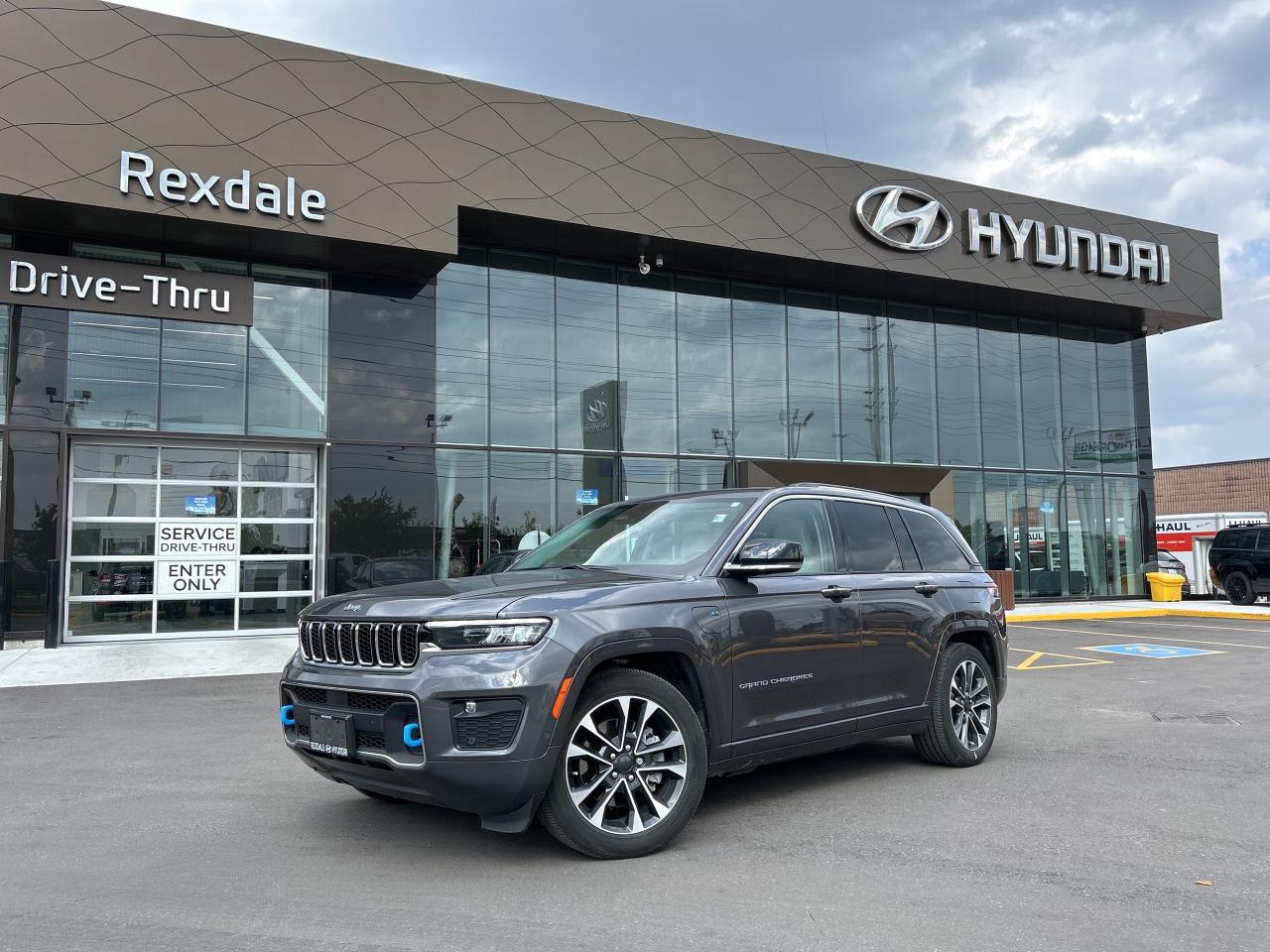2022 Jeep Grand Cherokee 4xe OVERLAND PHEV AWD   CLEAN CARFAX Photo