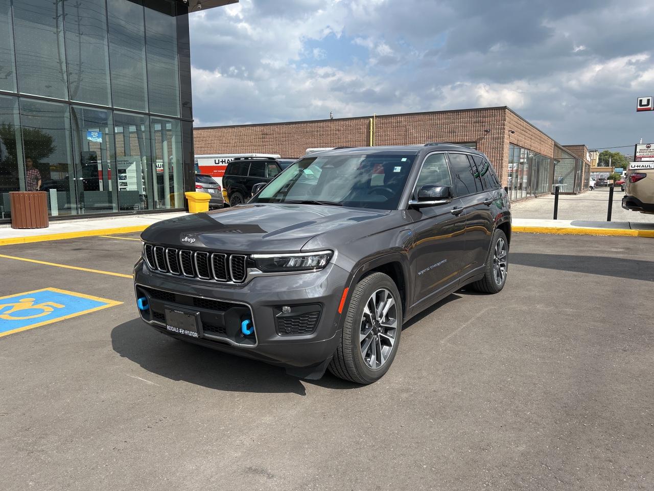 2022 Jeep Grand Cherokee 4xe OVERLAND PHEV AWD   CLEAN CARFAX Photo3