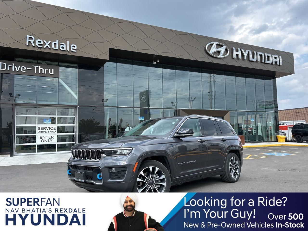 2022 Jeep Grand Cherokee 4xe OVERLAND PHEV AWD   CLEAN CARFAX Photo0