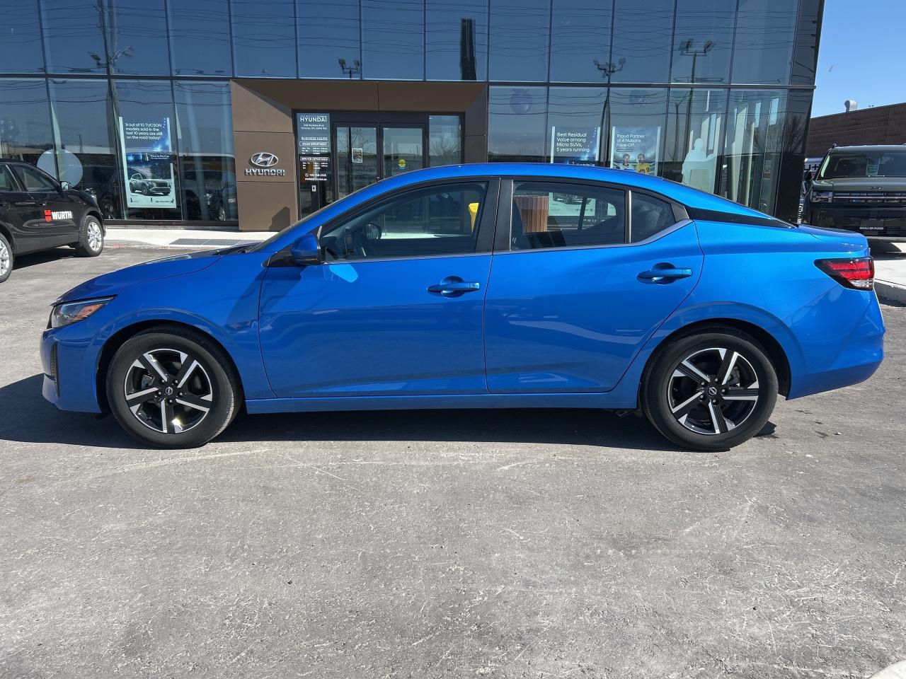 2024 Nissan Sentra SV CVT Photo