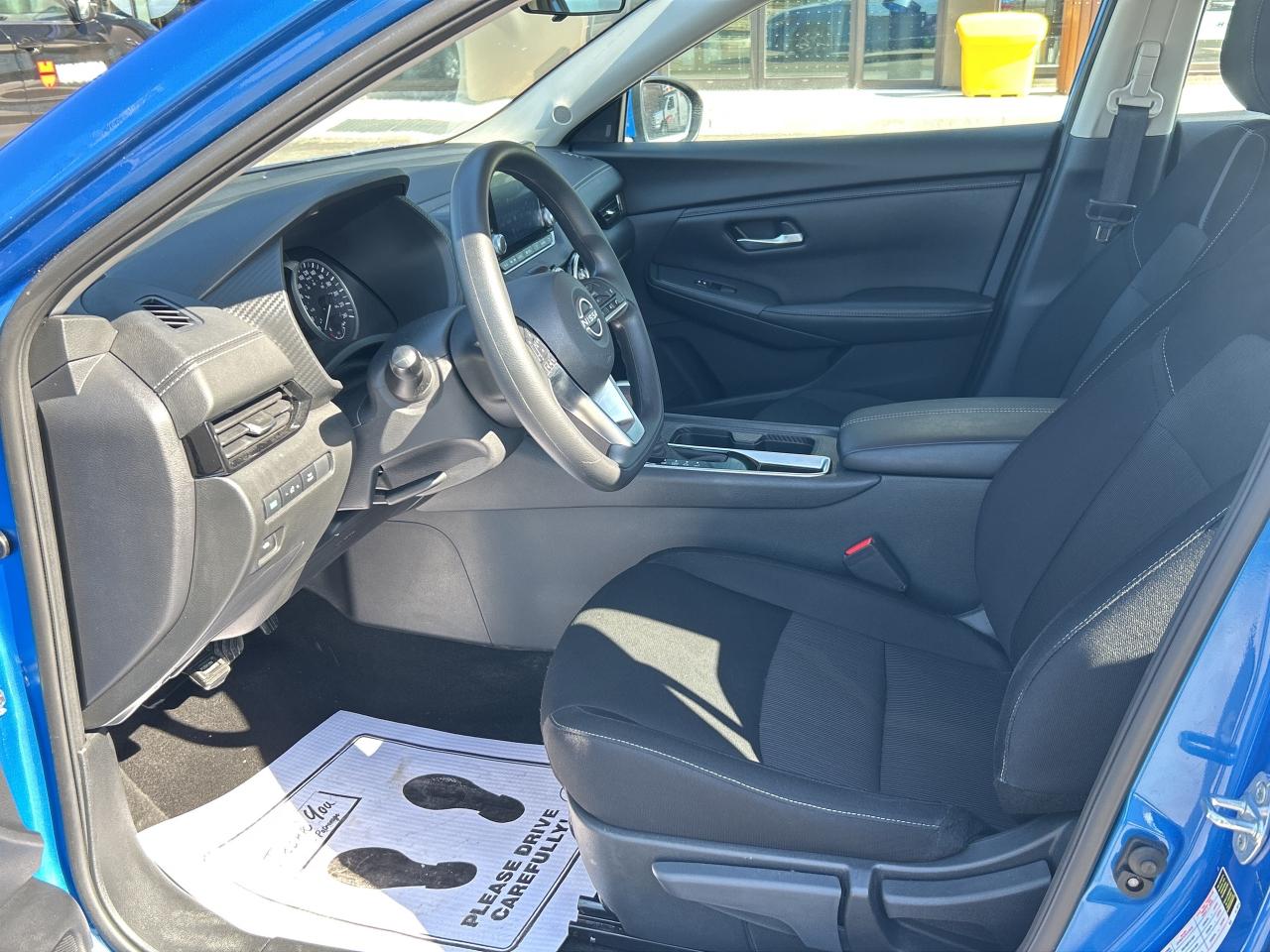 2024 Nissan Sentra SV CVT Photo