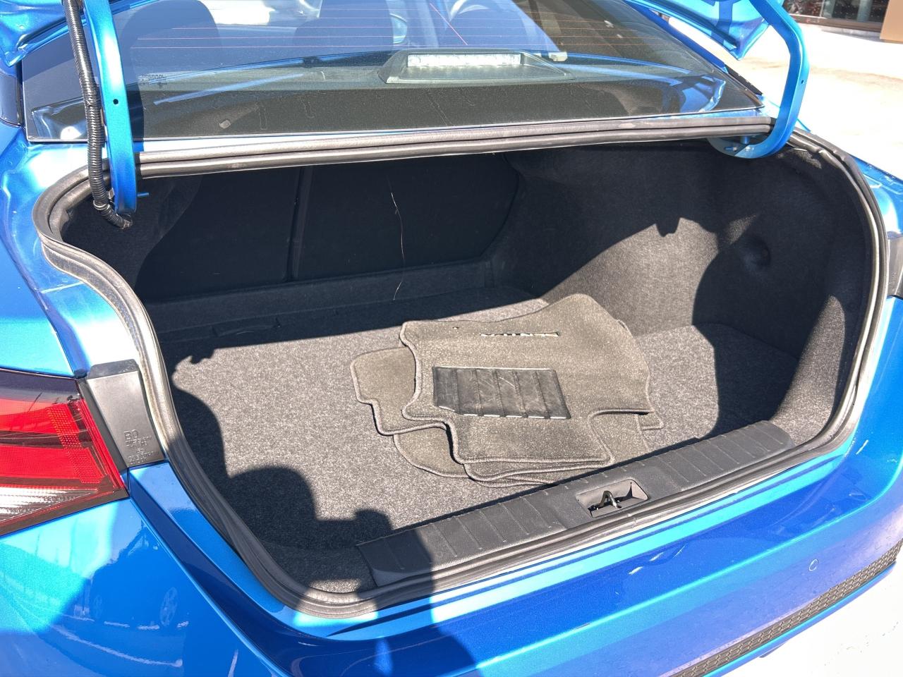 2024 Nissan Sentra SV CVT Photo