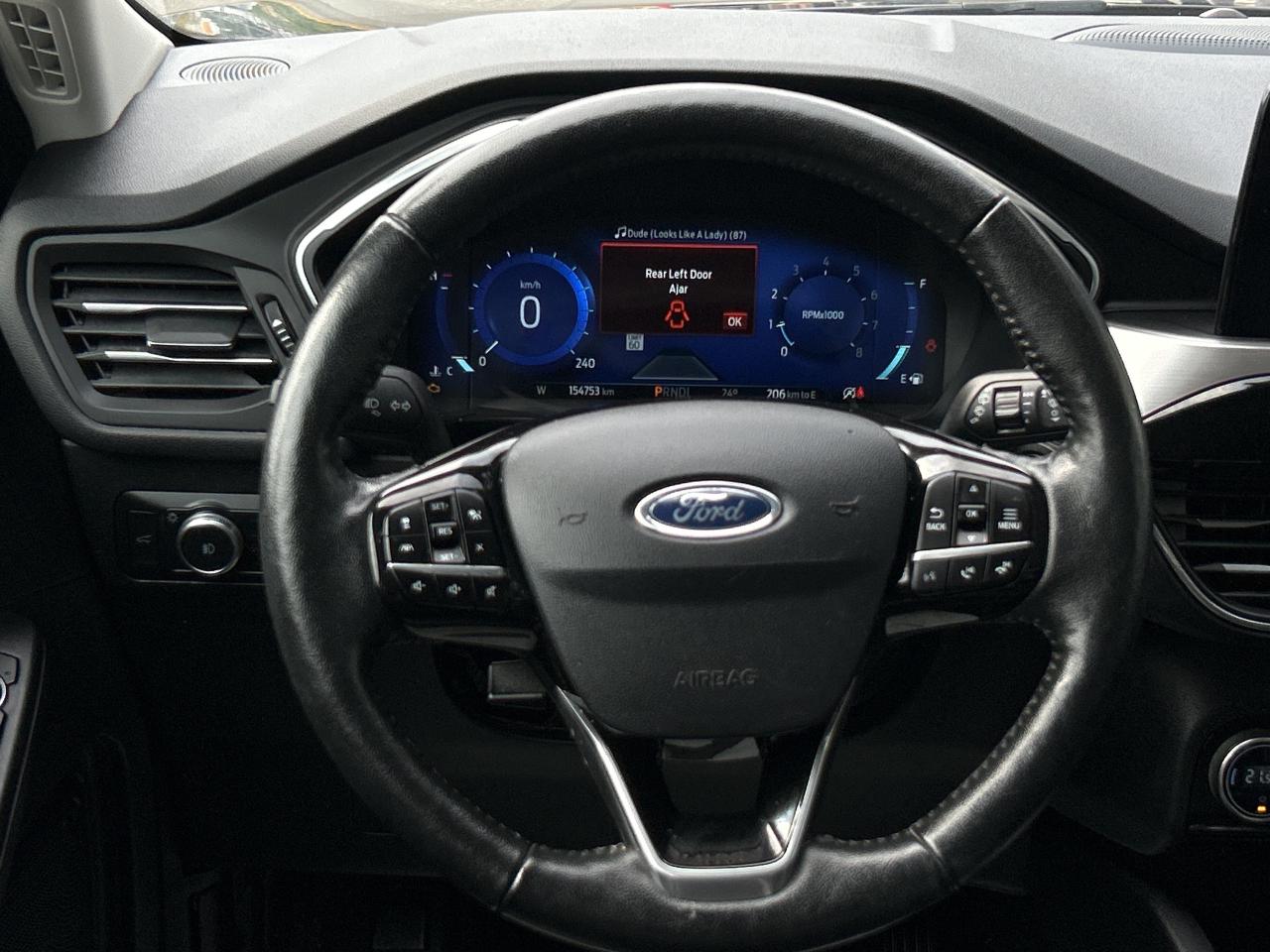 2021 Ford Escape TITANIUM AWD   As is Special Photo