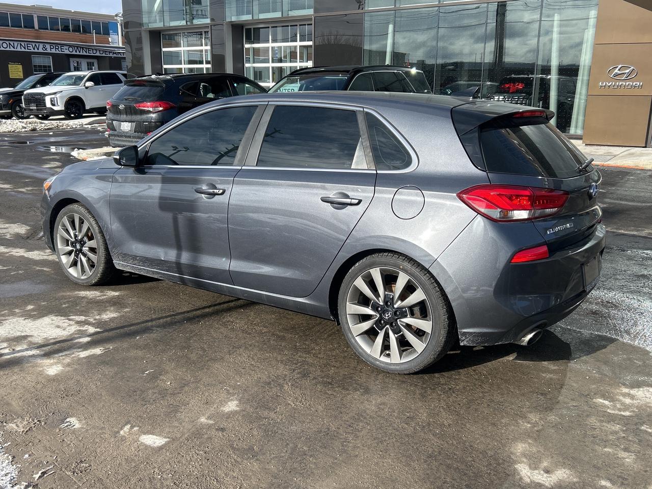 2018 Hyundai Elantra GT Sport DCT Photo2