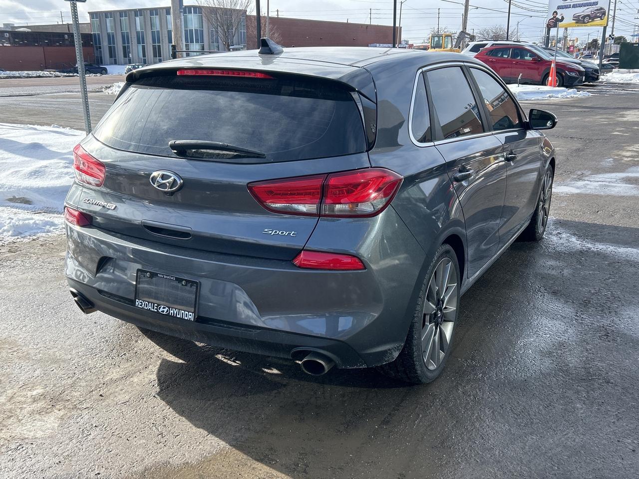 2018 Hyundai Elantra GT Sport DCT Photo4