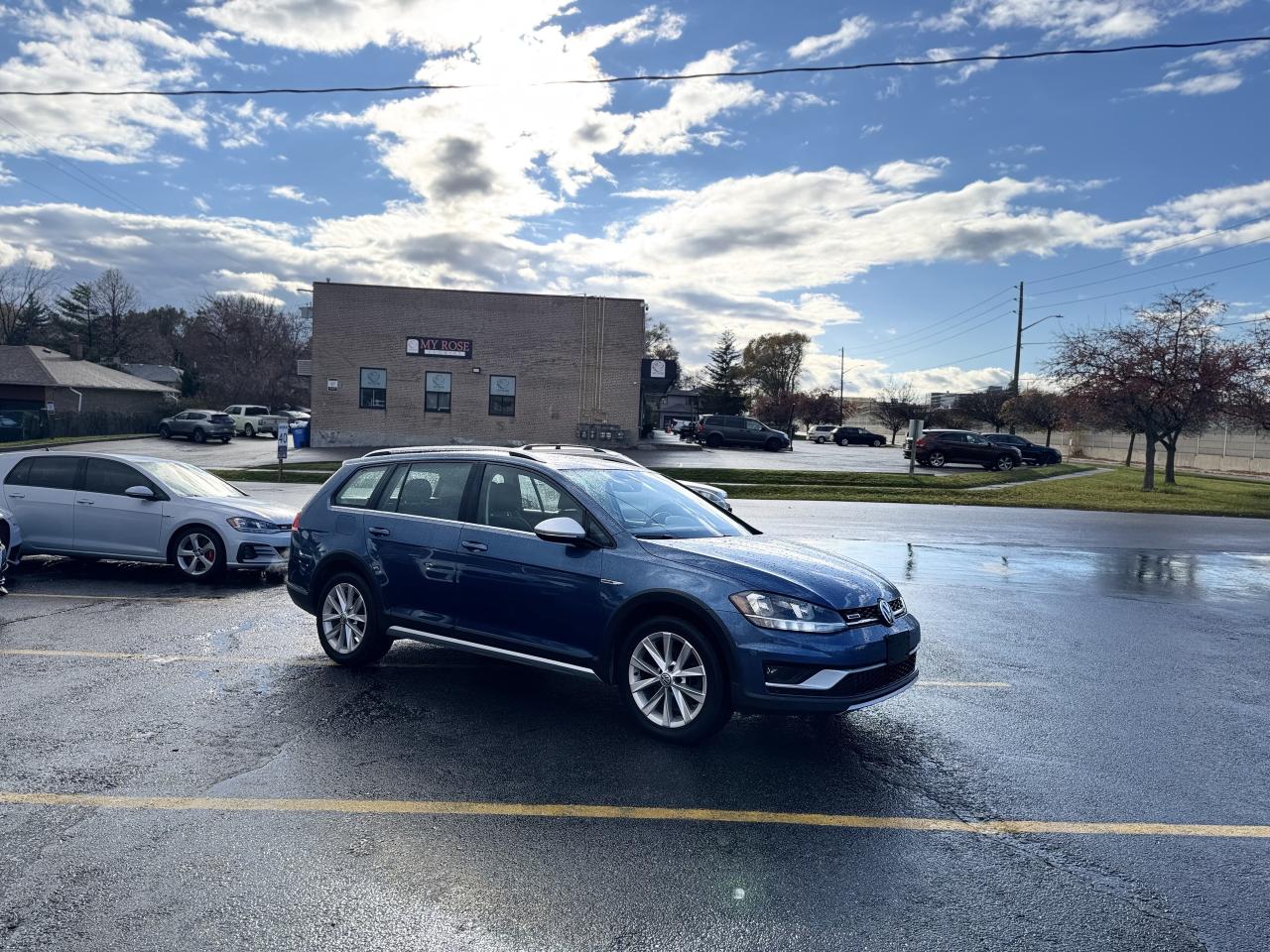 2019 Volkswagen Golf Alltrack Highline DSG   0 Accidents! Photo3