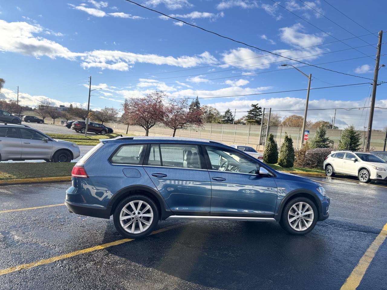 2019 Volkswagen Golf Alltrack Highline DSG   0 Accidents! Photo4