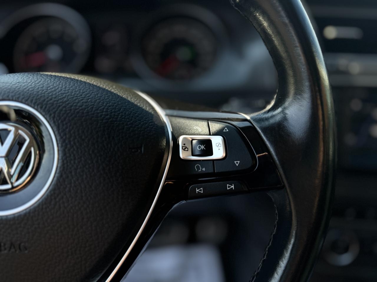 2017 Volkswagen Golf Alltrack Highline   0 Accidents   LOWKMS Photo