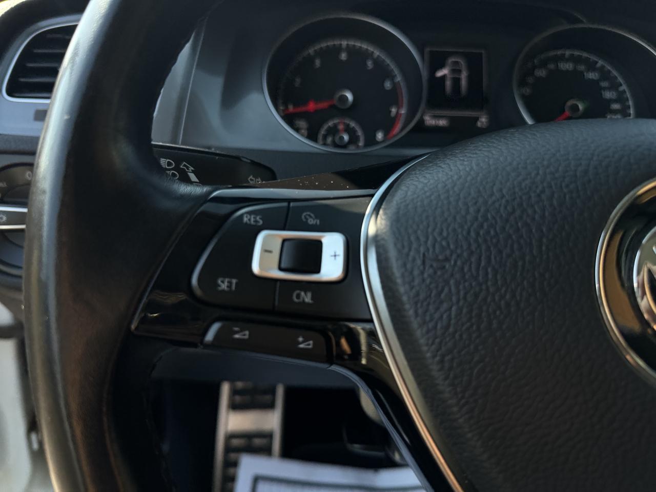 2017 Volkswagen Golf Alltrack Highline   0 Accidents   LOWKMS Photo