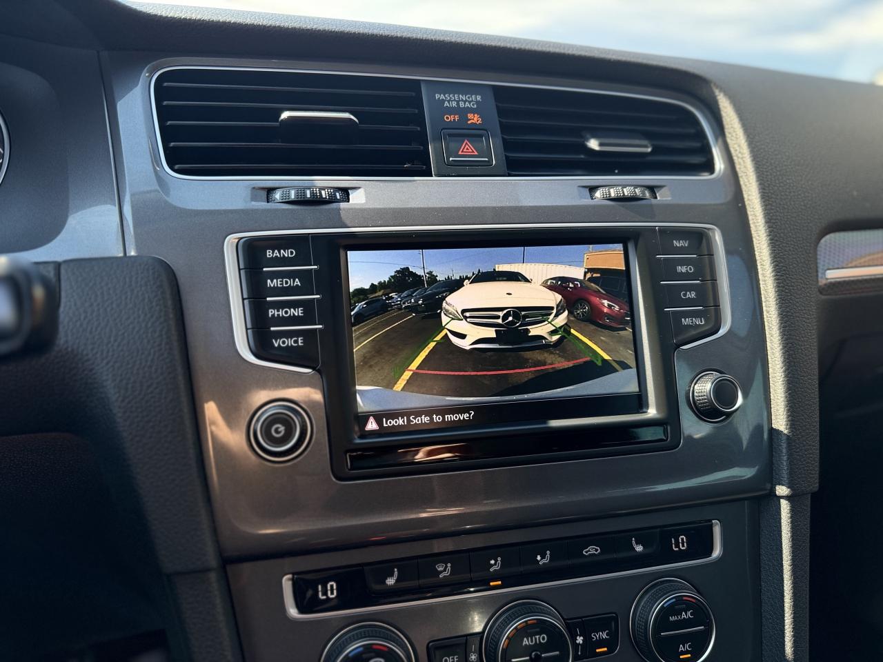 2017 Volkswagen Golf Alltrack Highline   0 Accidents   LOWKMS Photo