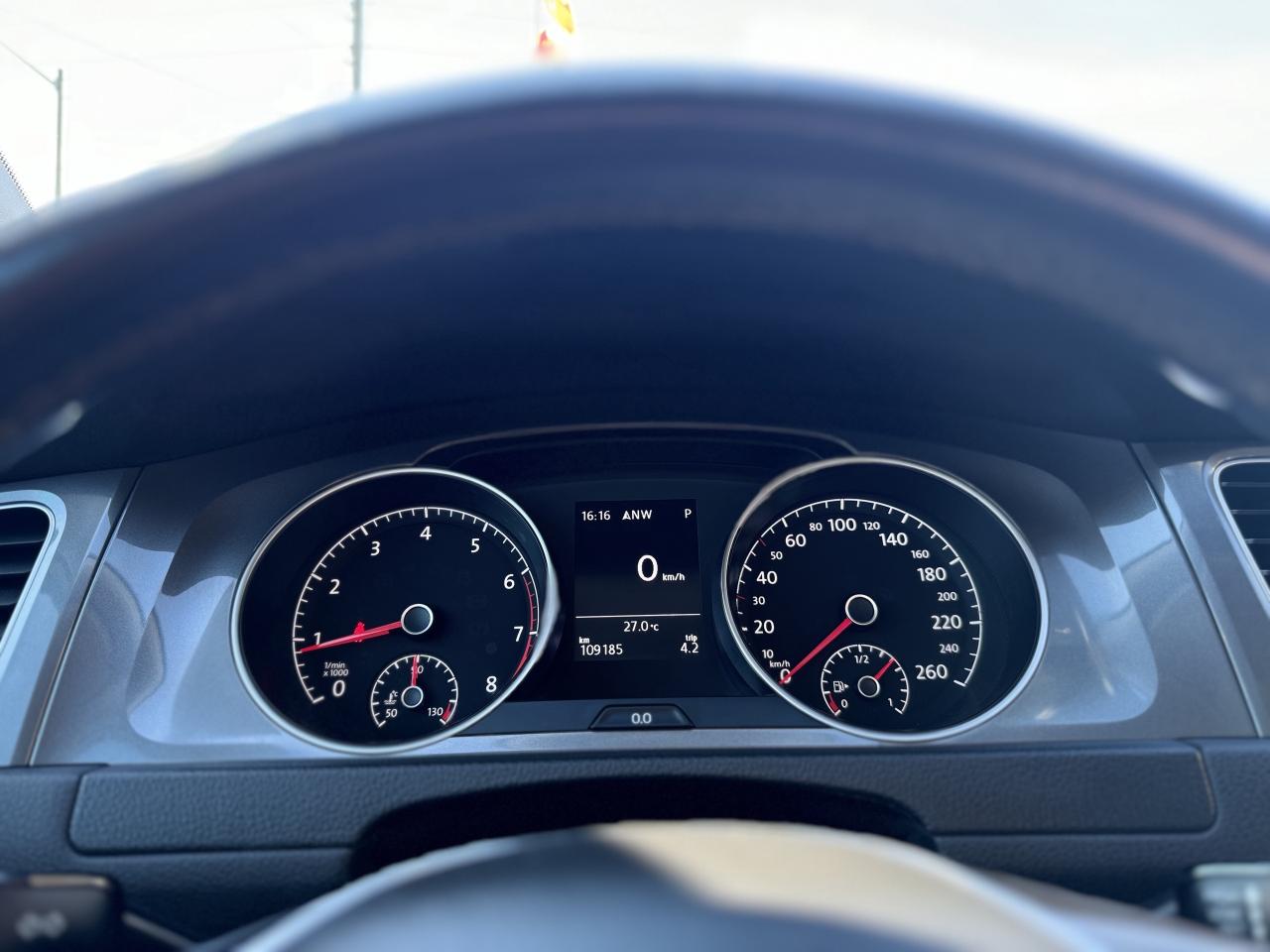 2017 Volkswagen Golf Alltrack Highline   0 Accidents   LOWKMS Photo