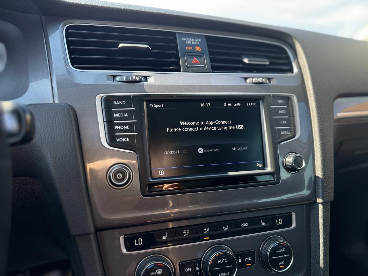 2017 Volkswagen Golf Alltrack Highline   0 Accidents   LOWKMS Photo