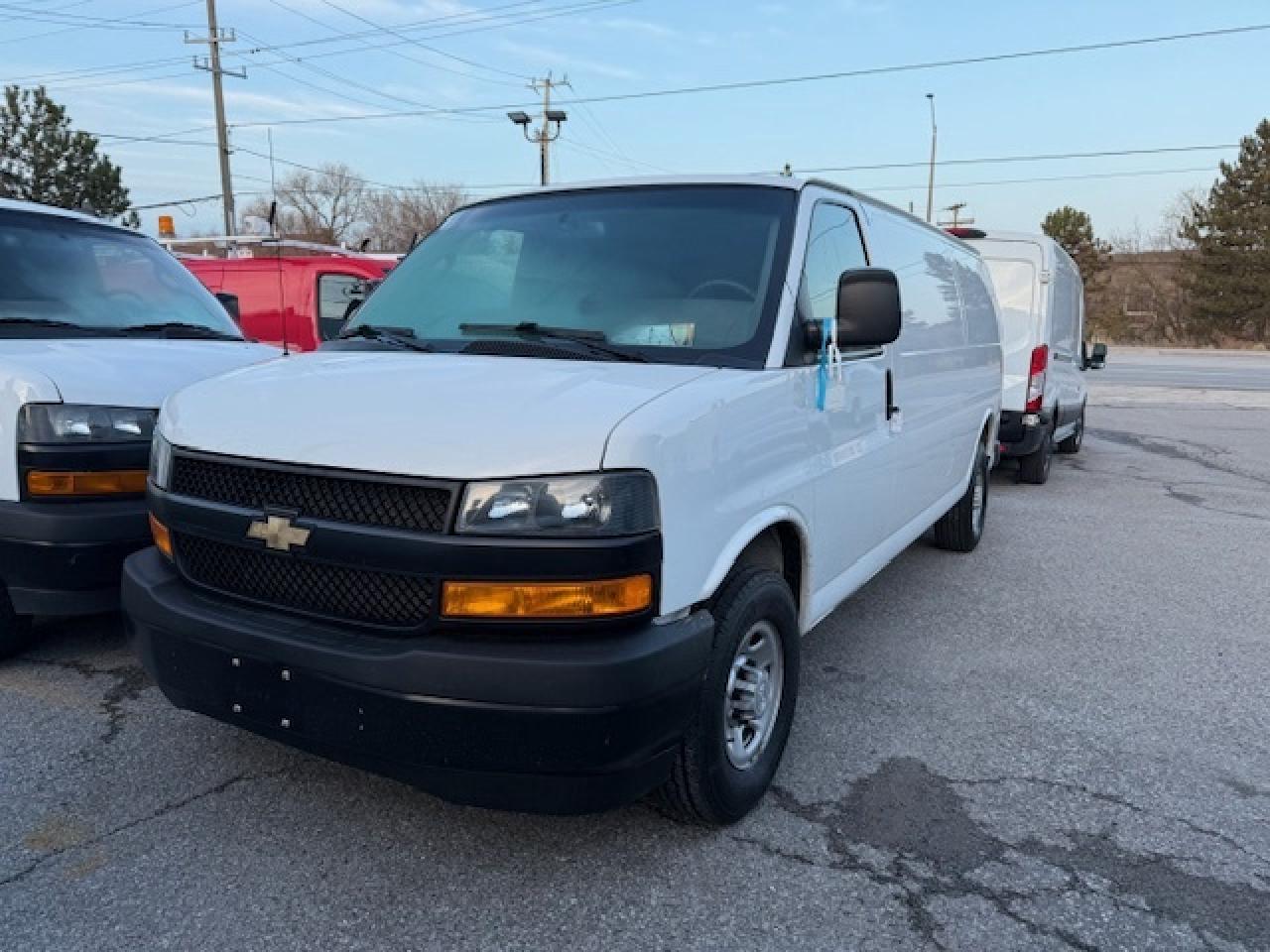 2020 Chevrolet Express Extended, V6, Fully loaded. Certified. Photo