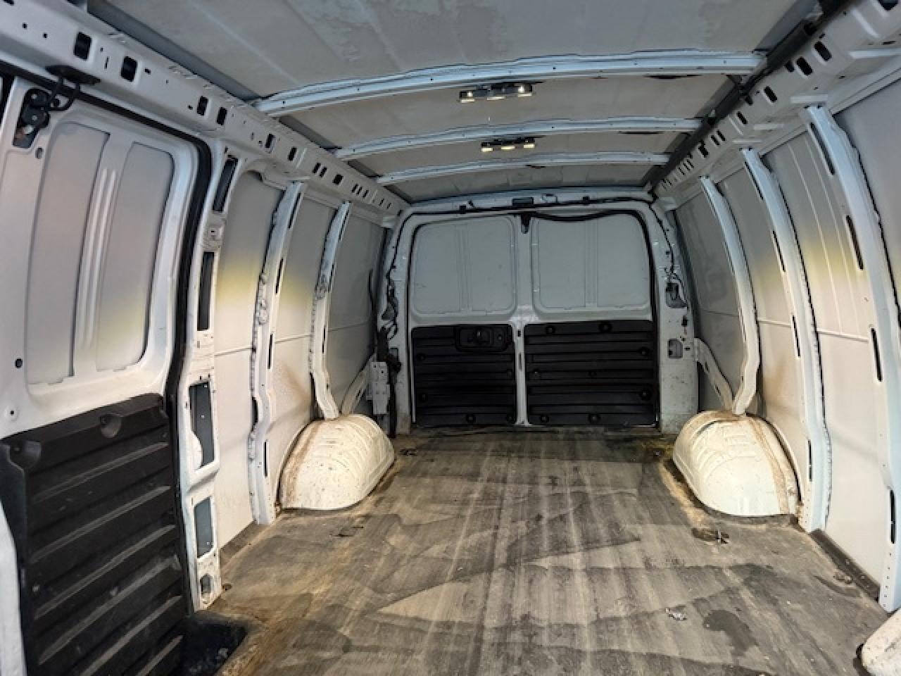 2020 Chevrolet Express Extended, V6, Fully loaded. Certified. Photo