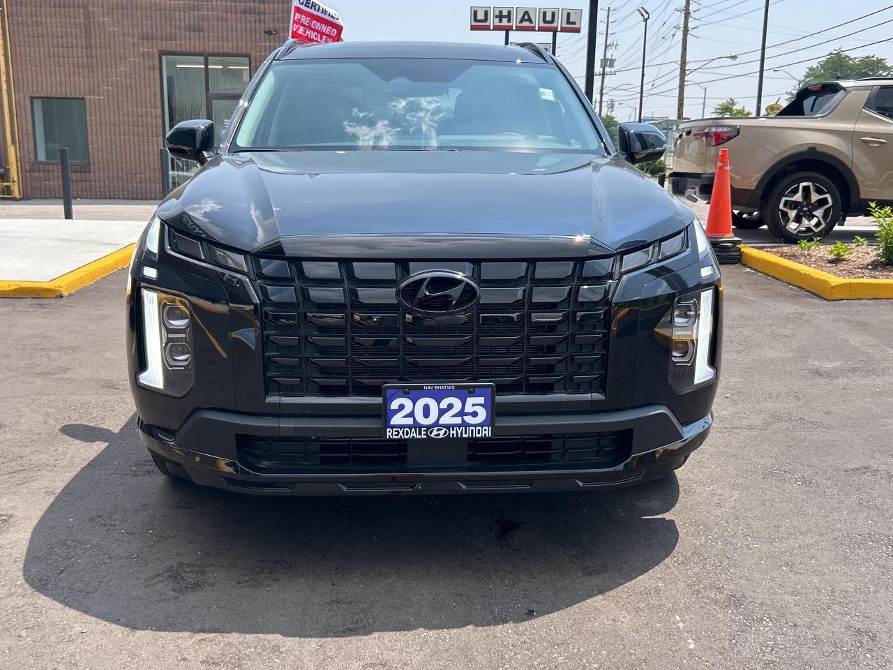 2025 Hyundai PALISADE Urban 8-Passenger AWD   Starting from 5.29% OAC Photo