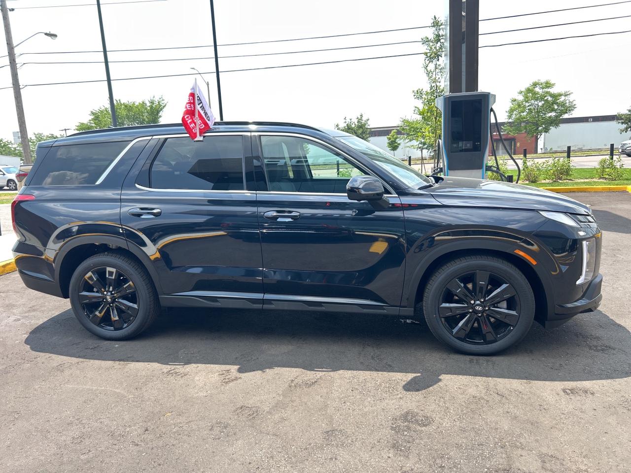 2025 Hyundai PALISADE Urban 8-Passenger AWD   Starting from 5.29% OAC Photo