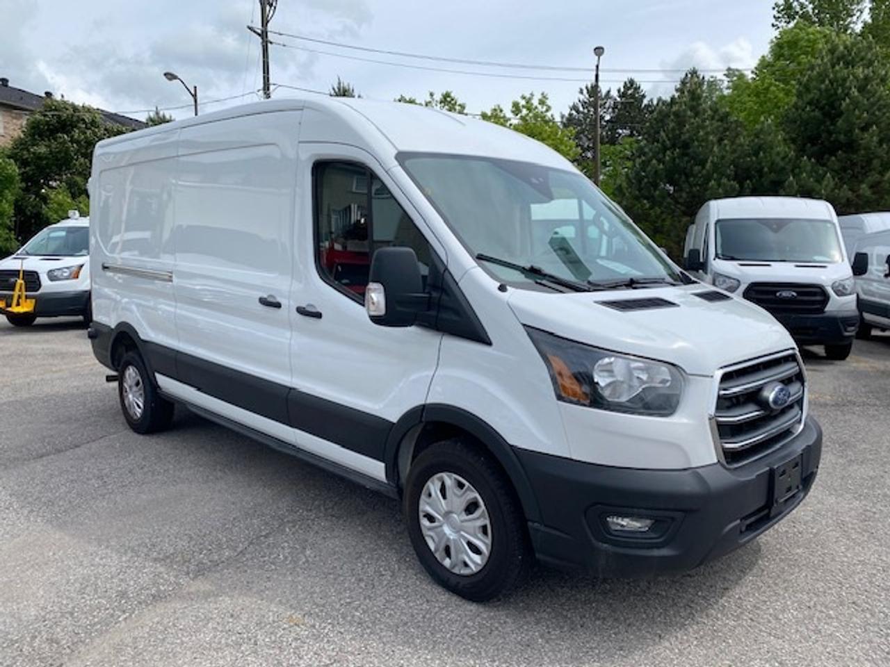 2020 Ford Transit Cargo Van Mid roof Transit. 91,000 Kms Photo2