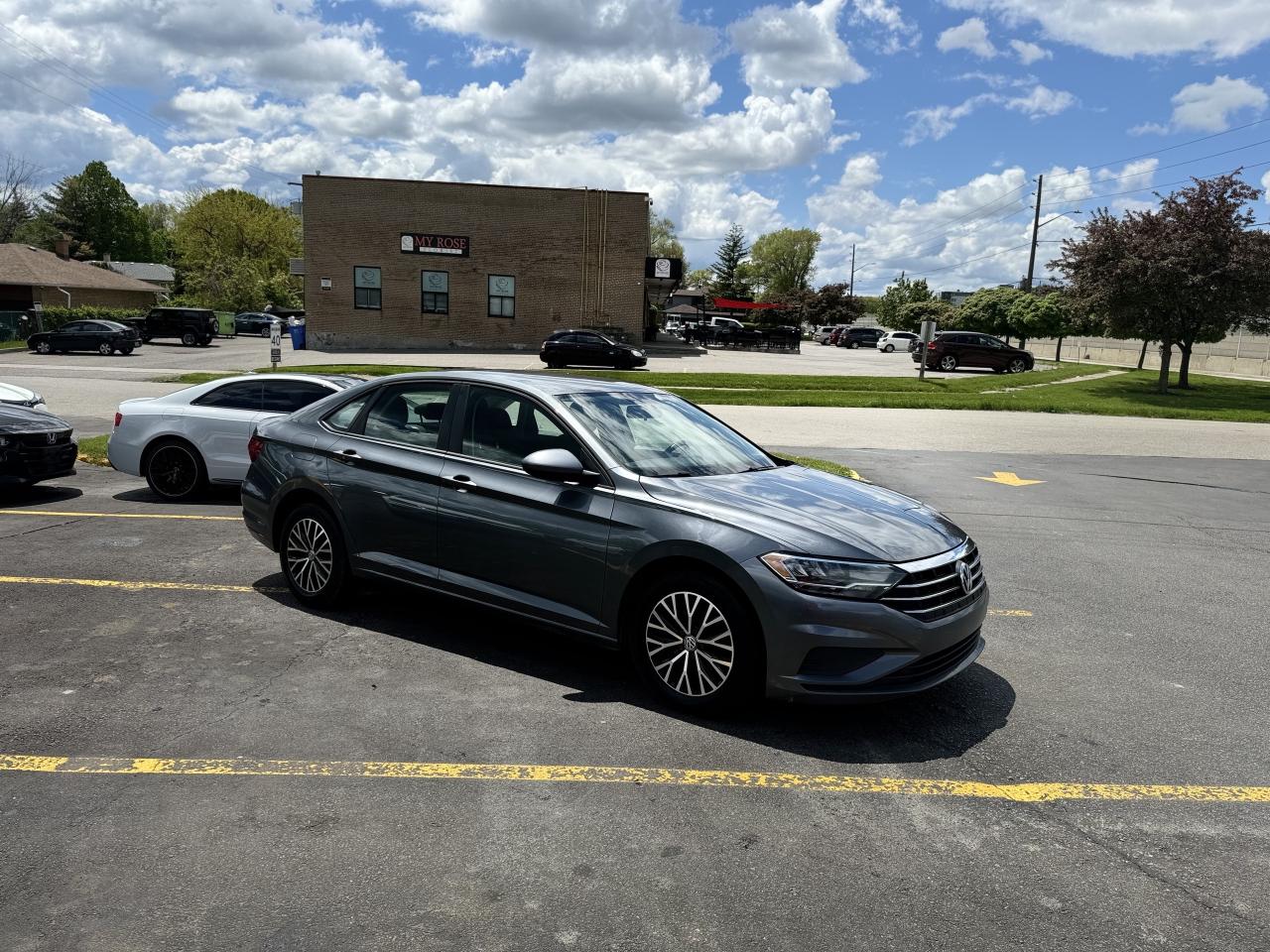 2021 Volkswagen Jetta Comfortline Manual / CleanCarfax! Photo3