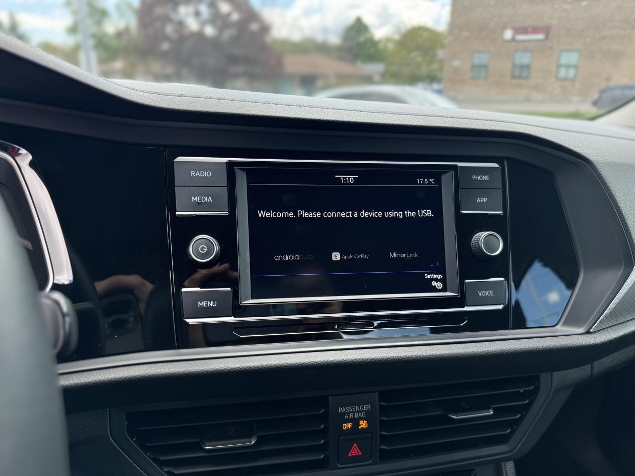 2021 Volkswagen Jetta Comfortline Manual / CleanCarfax! Photo