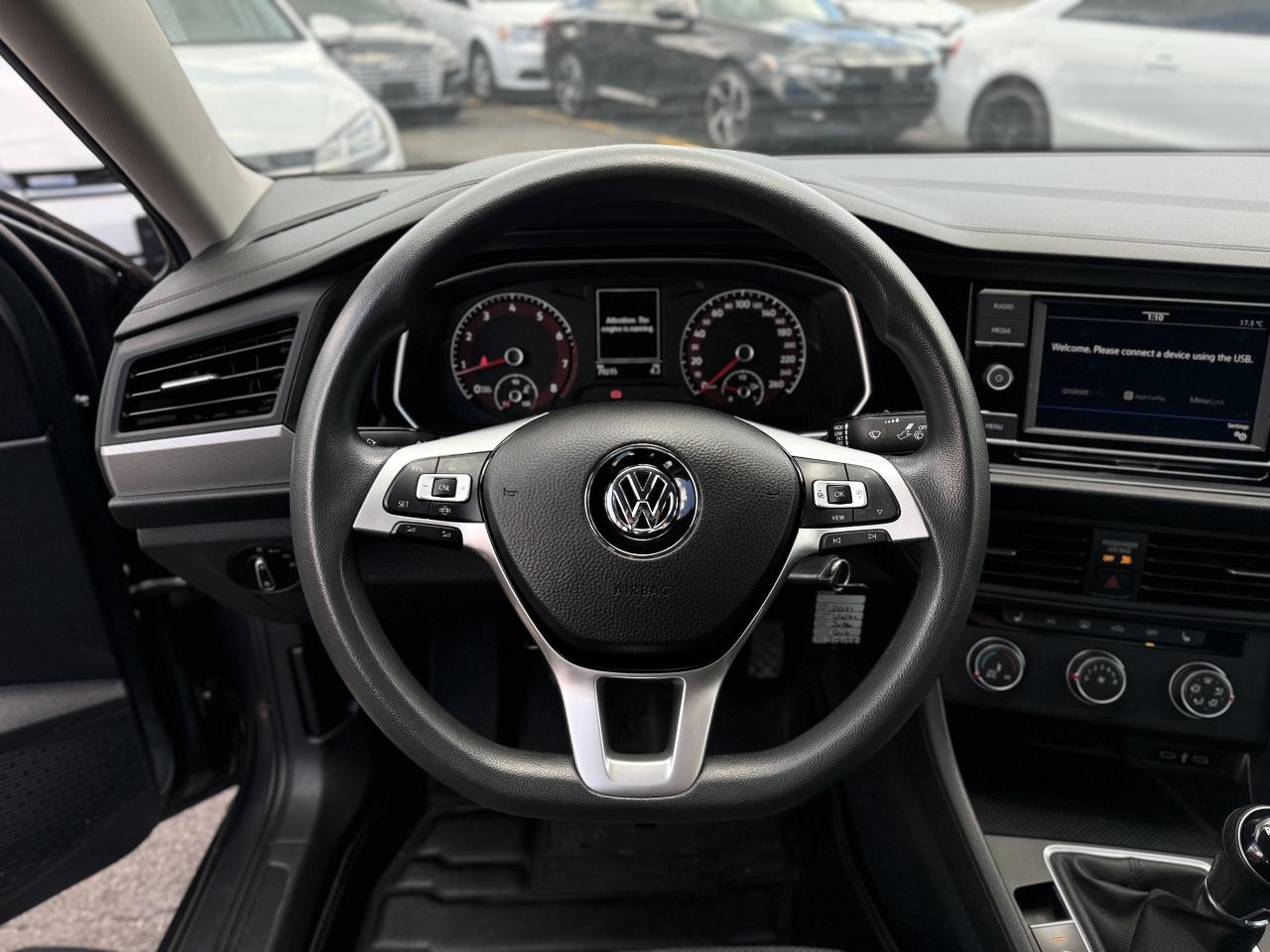 2021 Volkswagen Jetta Comfortline Manual / CleanCarfax! Photo