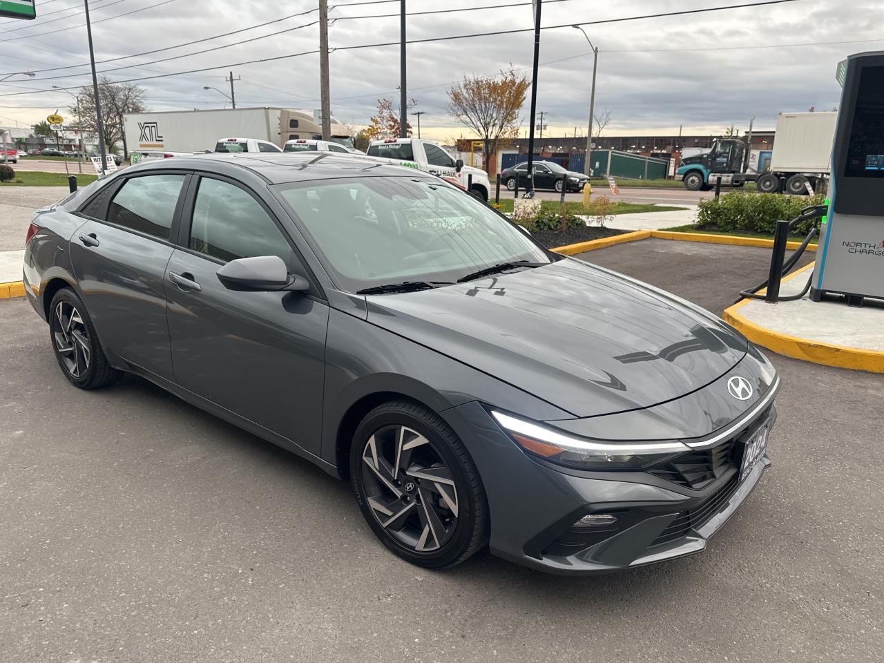 2024 Hyundai Elantra Preferred IVT w-Tech Pkg   Starting from 4.49% OAC Photo