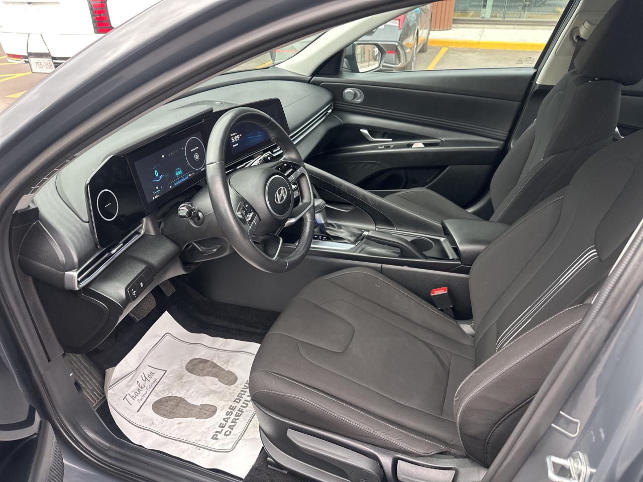 2024 Hyundai Elantra Preferred IVT w-Tech Pkg   Starting from 4.49% OAC Photo