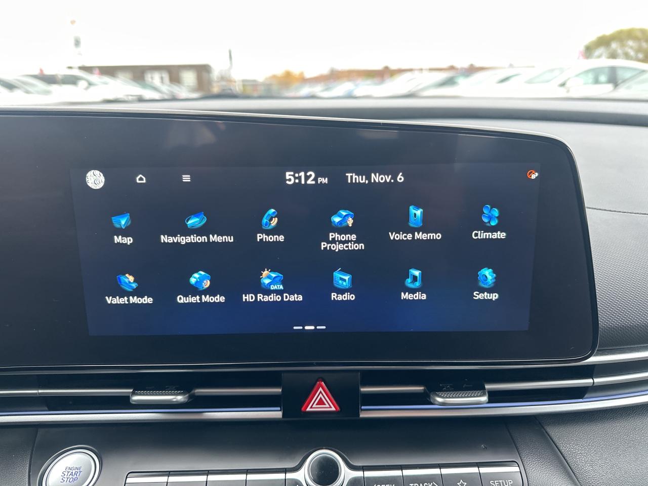 2024 Hyundai Elantra Preferred IVT w-Tech Pkg   Starting from 4.49% OAC Photo