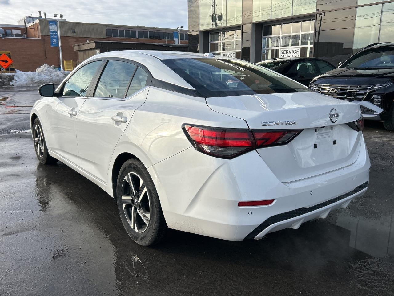 2024 Nissan Sentra SV CVT   EX RENTAL   CLEAN CAR FAX Photo