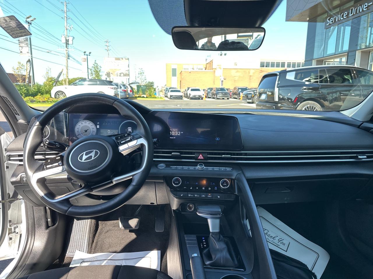 2025 Hyundai Elantra Preferred IVT w-Tech Pkg   Starting from 4.49% OAC Photo