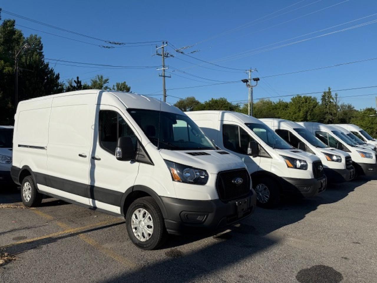2023 Ford Transit Cargo Van T-250 148  Med Rf 9070 GVWR RWD Photo