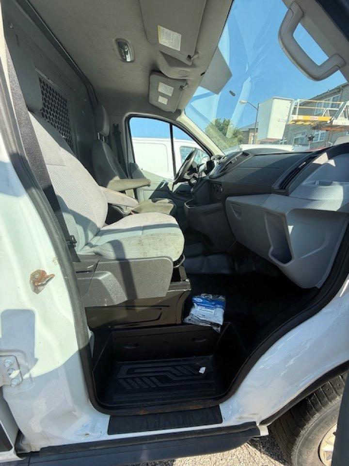 2015 Ford Transit Cargo Van Extended. T-350 Low roof. Photo
